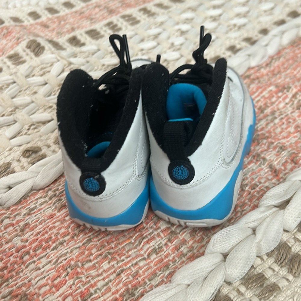 Jordan 9 - Picture 5 of 5